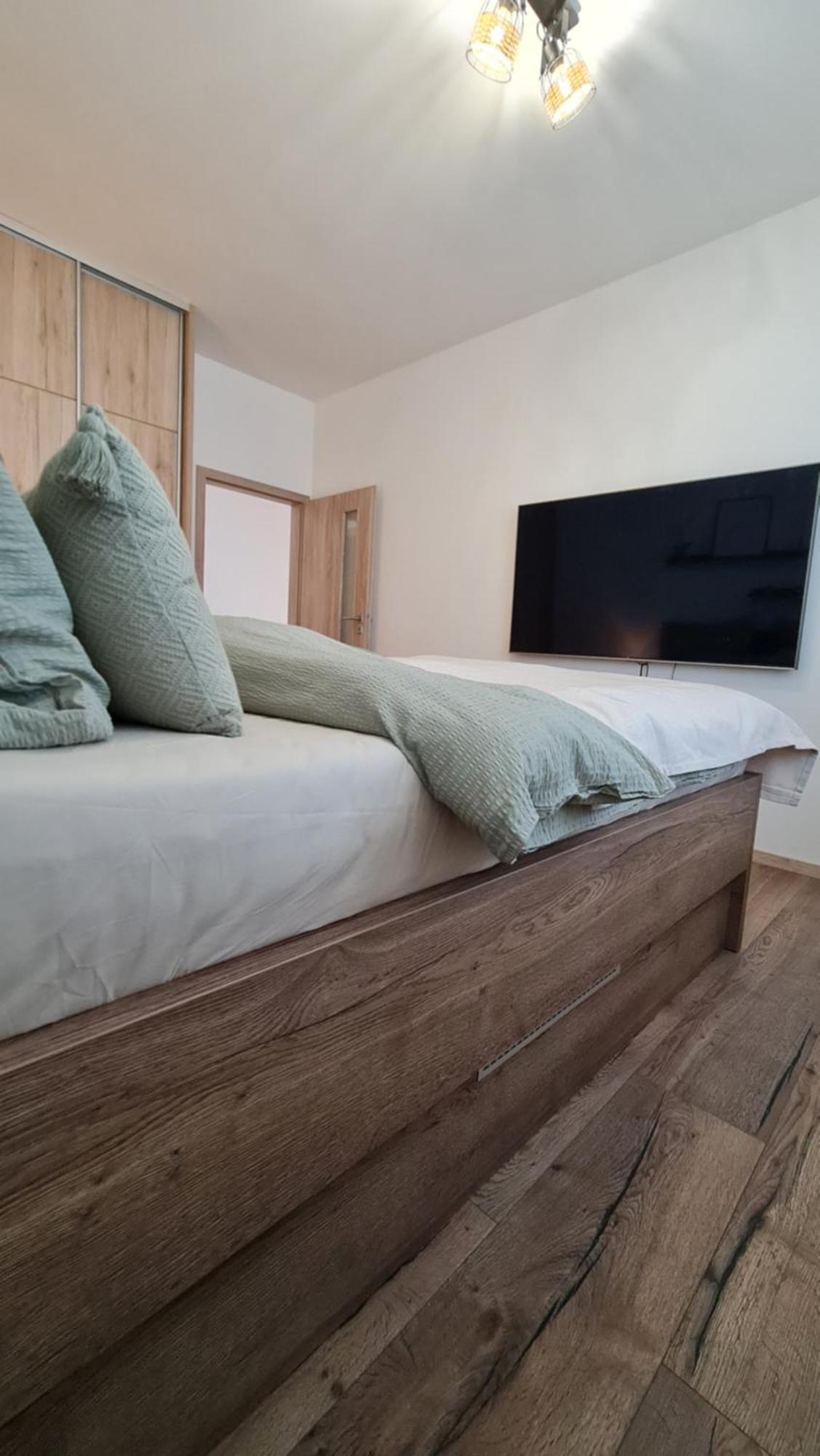 Jack'S Apartment Trencin Bagian luar foto